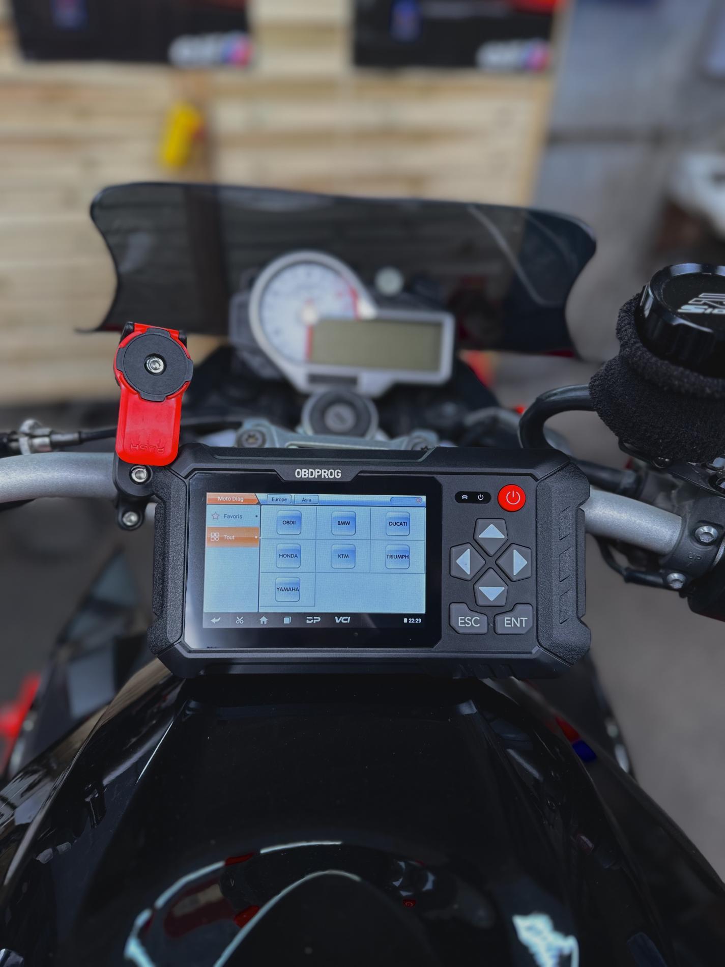 📲 NOUVELLE VALISE 🏍️